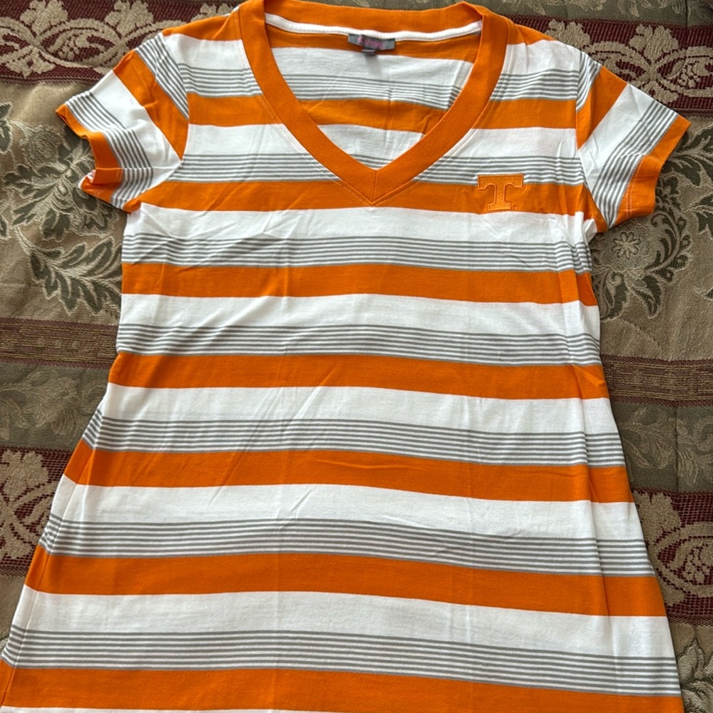 University of Tennessee logo stripe tee